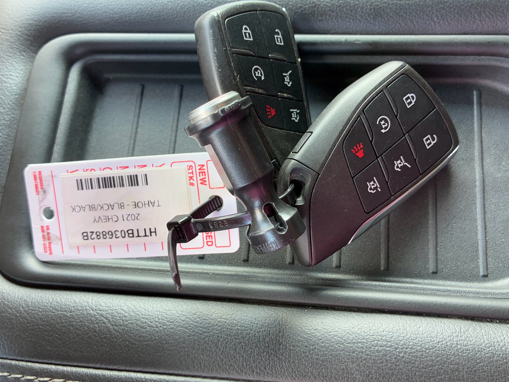 Used 2021 Chevrolet Tahoe Z71 w/ Z71 Off-Road Package image 38