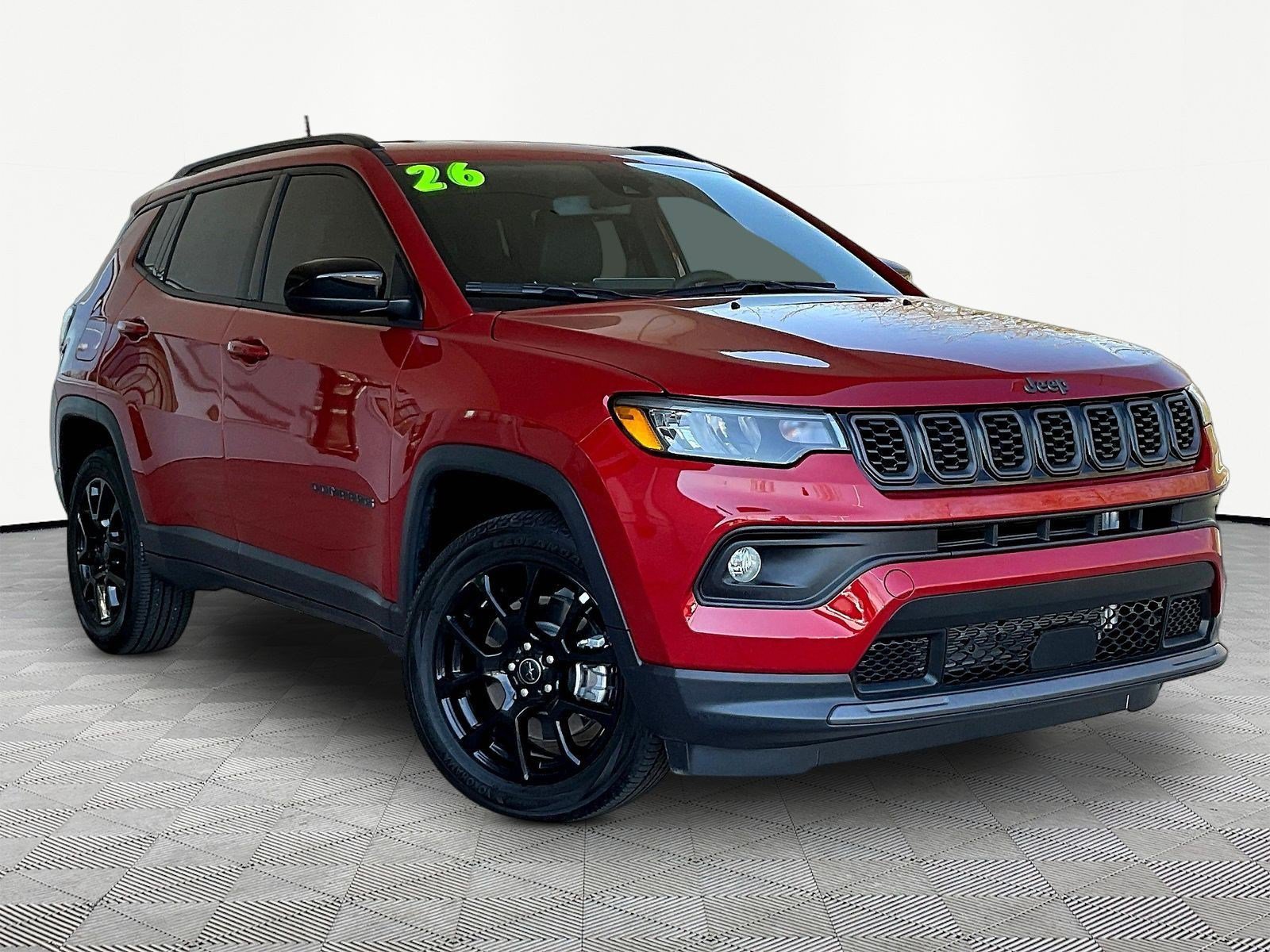 Used 2026 Jeep Compass Latitude AWD/4WD image 3