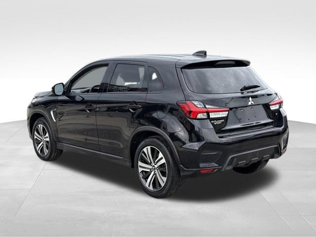 Used 2023 Mitsubishi Outlander Sport SE AWD/4WD image 3