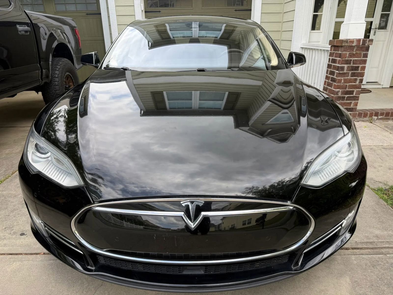 Used 2015 Tesla Model S 70D AWD/4WD image 2