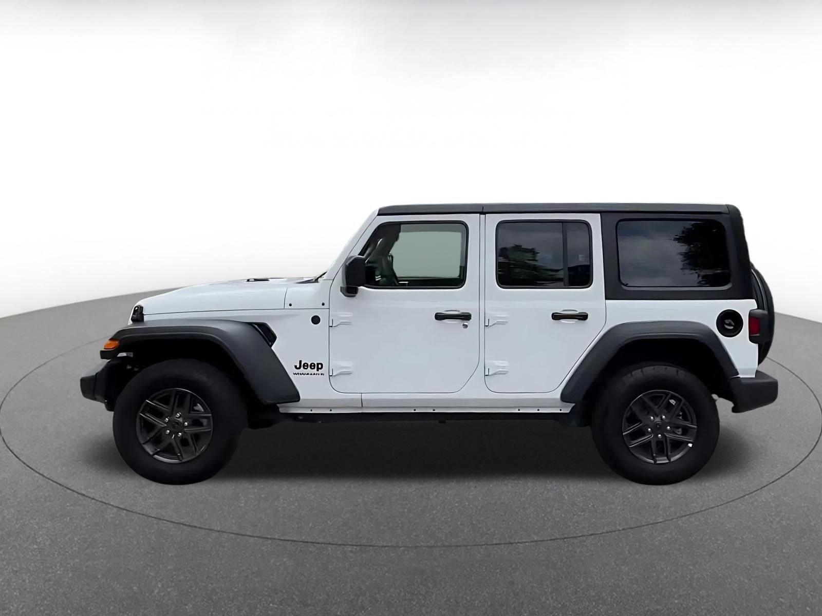 Used 2025 Jeep Wrangler Sport S image 7