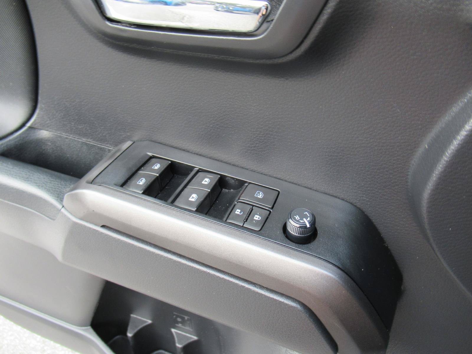 Used 2022 Toyota Tacoma TRD Sport w/ Technology Package RWD image 21
