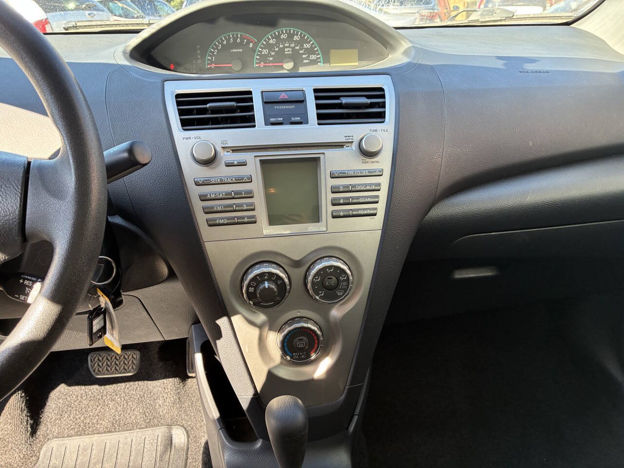 Used 2009 Toyota Yaris Sedan FWD image 14
