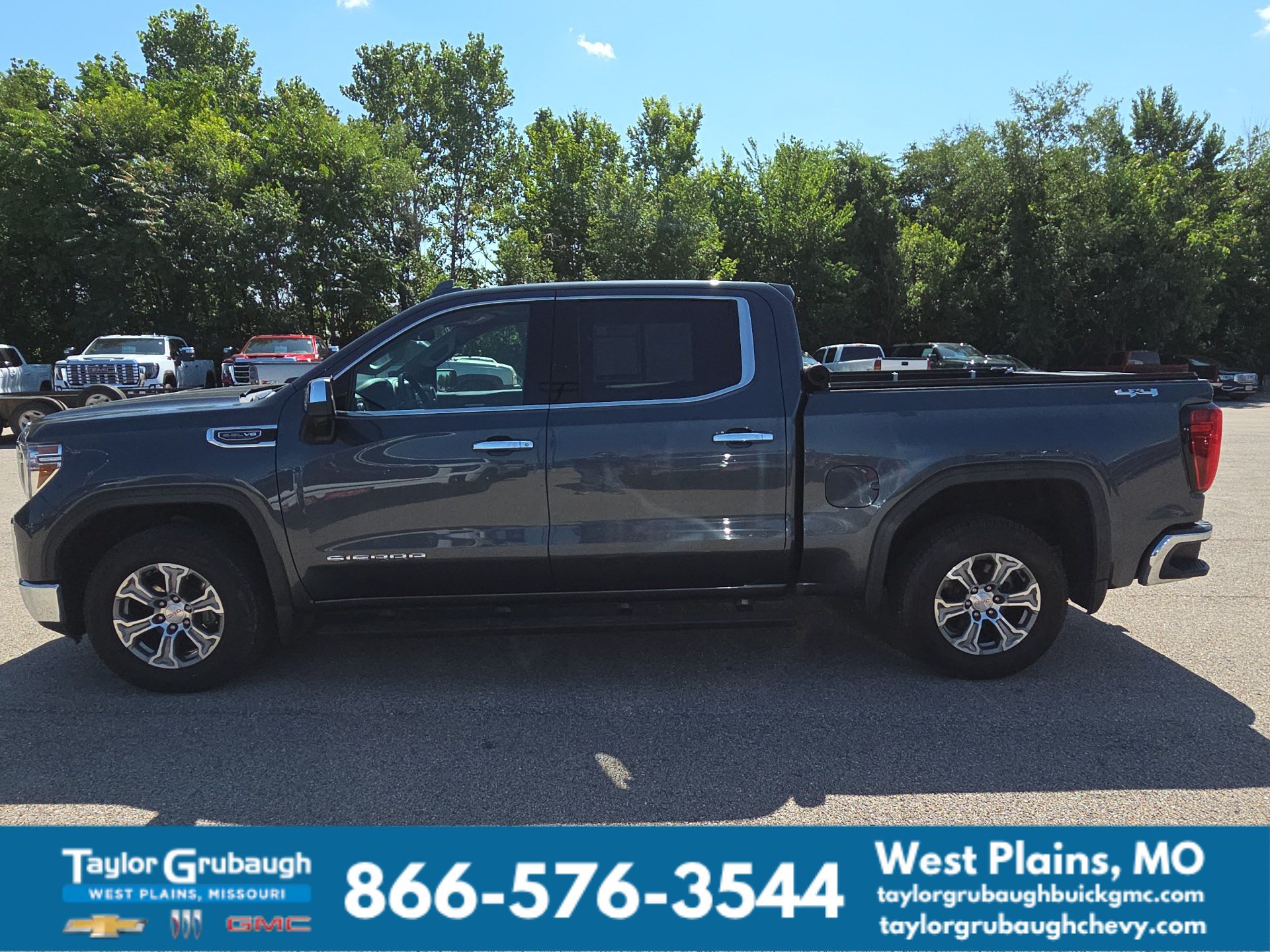 Used 2020 GMC Sierra 1500 SLT AWD/4WD image 5