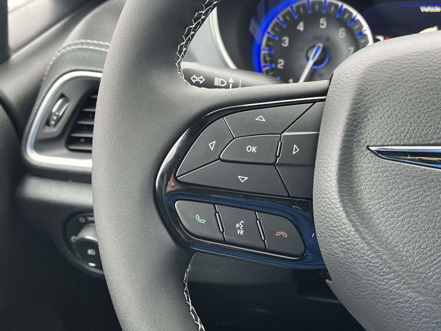 New 2026 Chrysler Pacifica Limited image 19