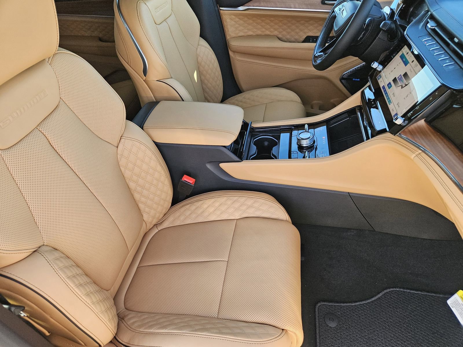 New 2026 Jeep Grand Cherokee L Summit image 16