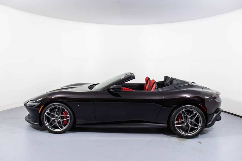 Certified 2025 Ferrari Roma Spider RWD image 28
