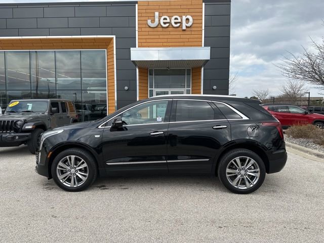 Used 2024 Cadillac XT5 Premium Luxury image 9