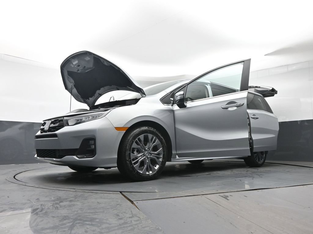 Used 2025 Honda Odyssey Touring image 46
