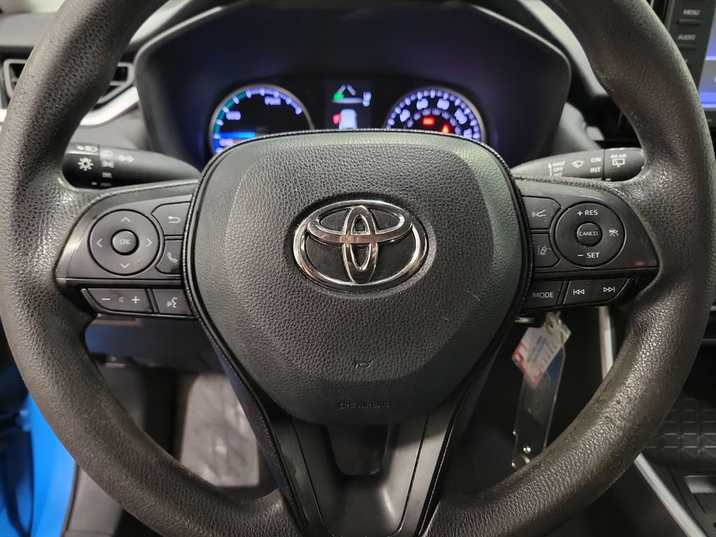 Used 2021 Toyota RAV4 LE AWD/4WD image 22