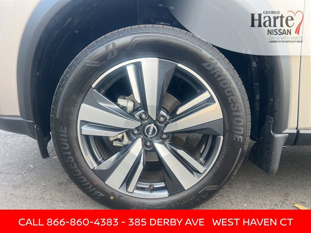 Certified 2025 Nissan Rogue SL image 39