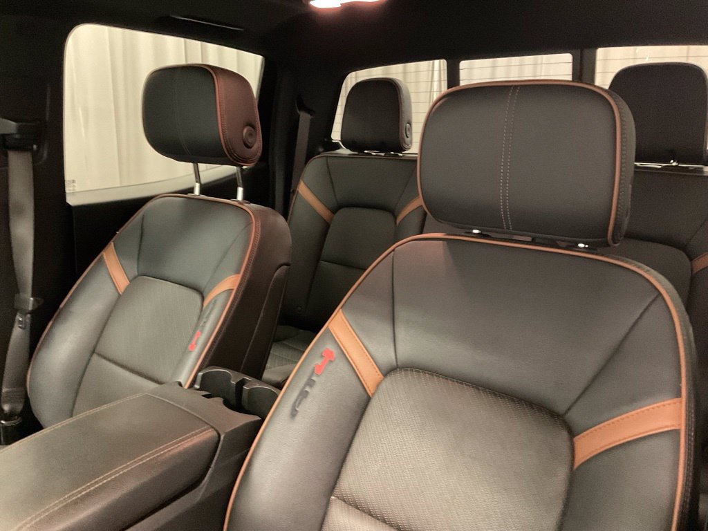 Used 2023 GMC Canyon AT4 w/ AT4 Premium Package AWD/4WD image 7
