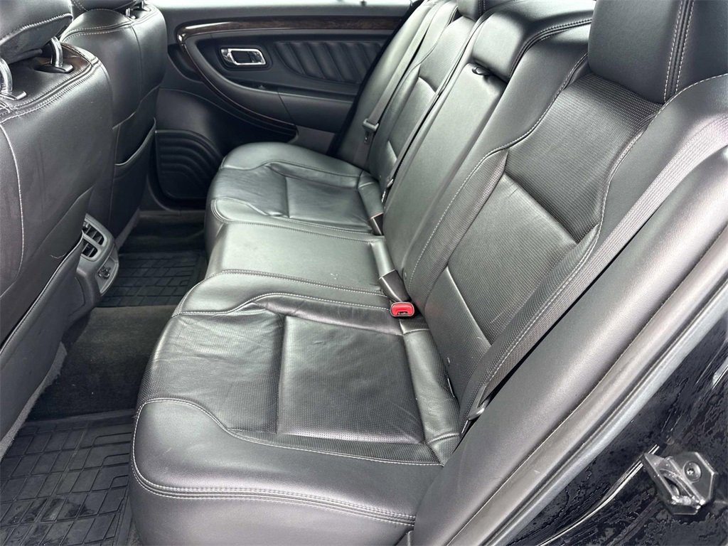 Used 2016 Ford Taurus Limited image 12