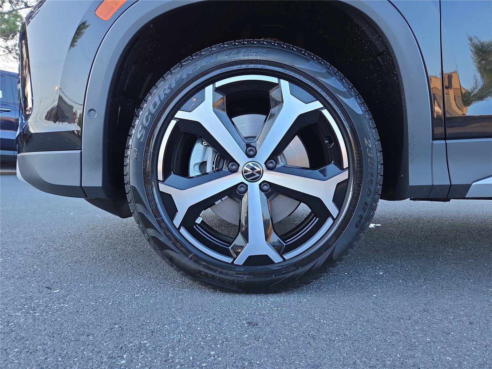 New 2026 Volkswagen Tiguan SE AWD/4WD image 10