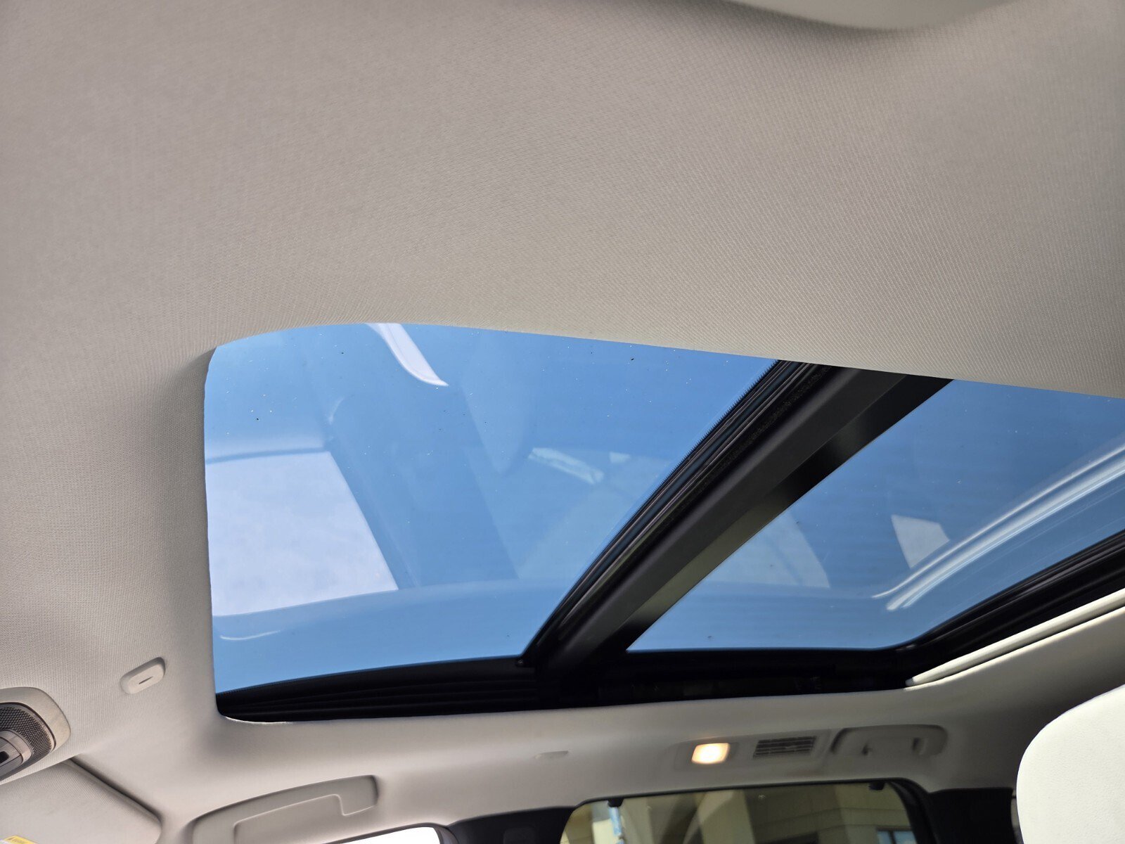 Used 2026 INFINITI QX60 Luxe w/ Cargo Package FWD image 18
