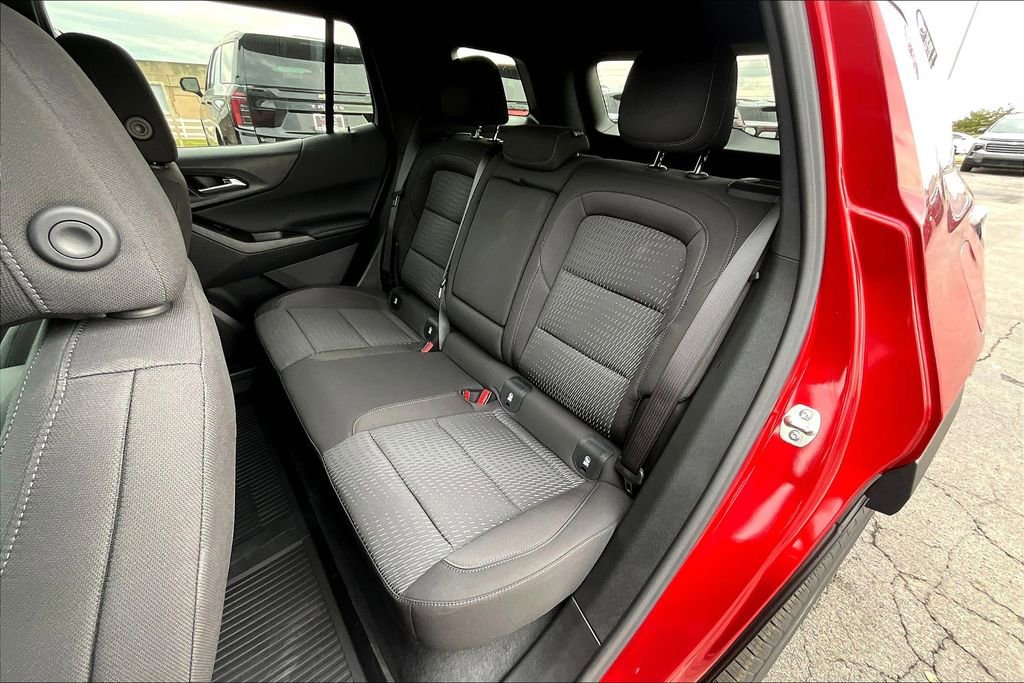 New 2026 Chevrolet Equinox LT image 10