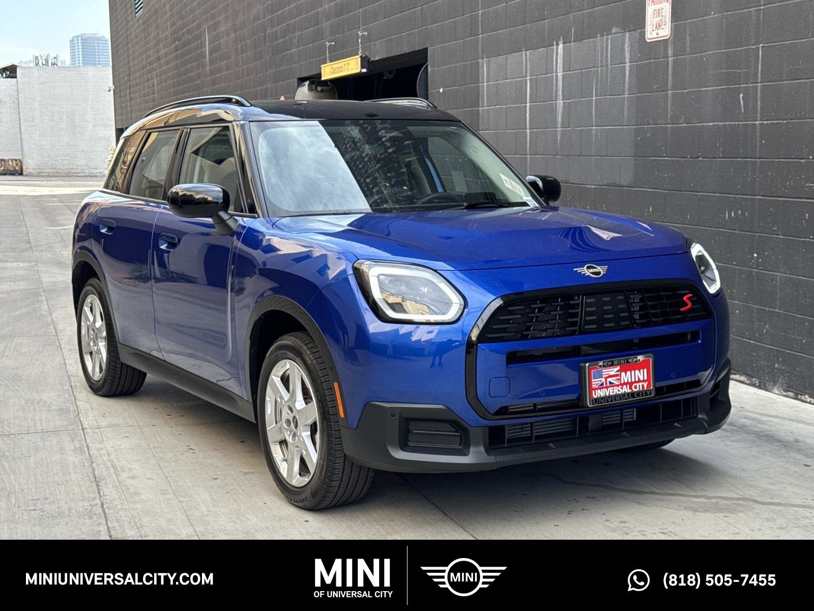 Used 2025 MINI Cooper Countryman S image 1