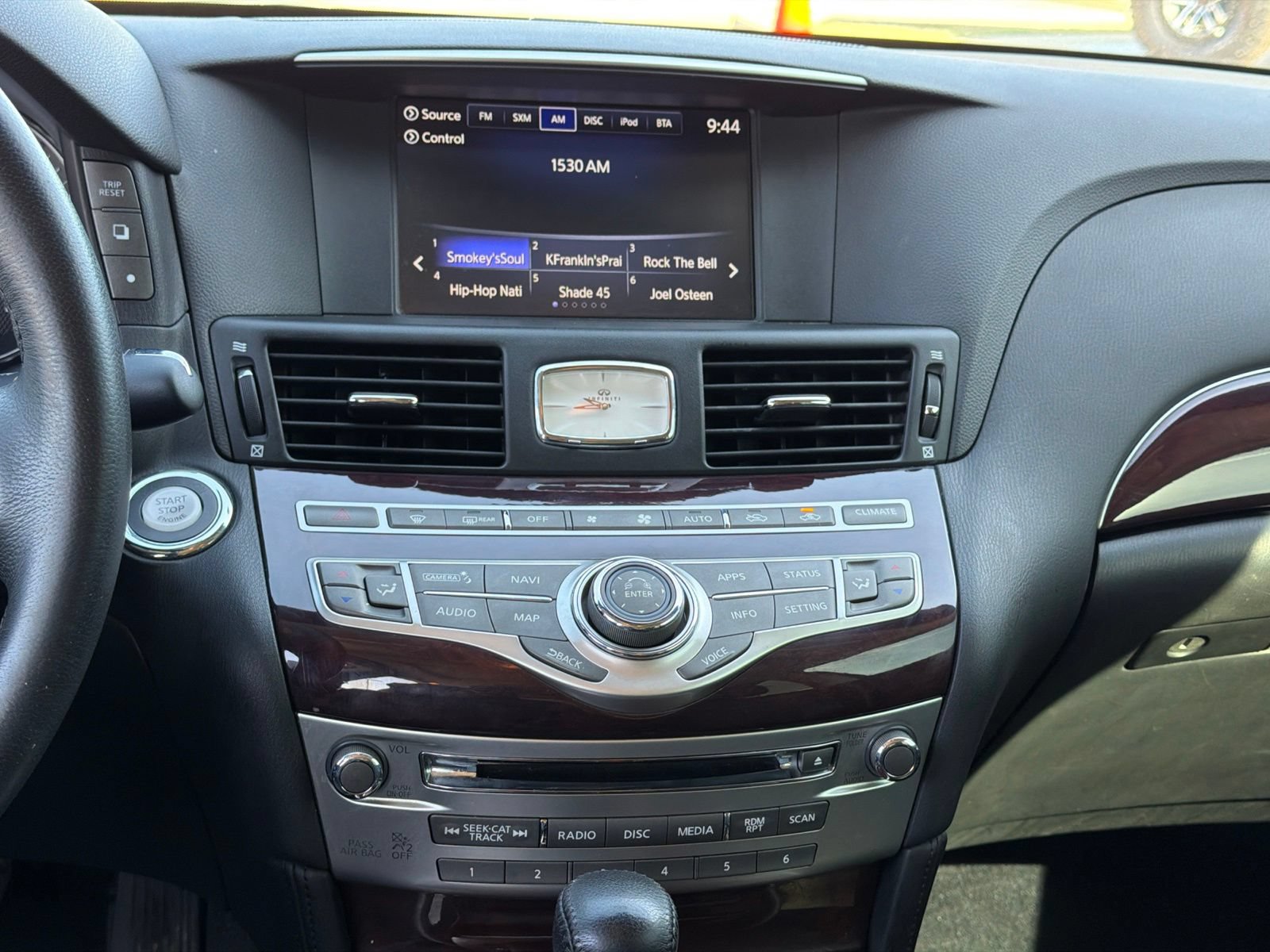 Used 2019 INFINITI Q70 Luxe w/ Proactive Package RWD image 22