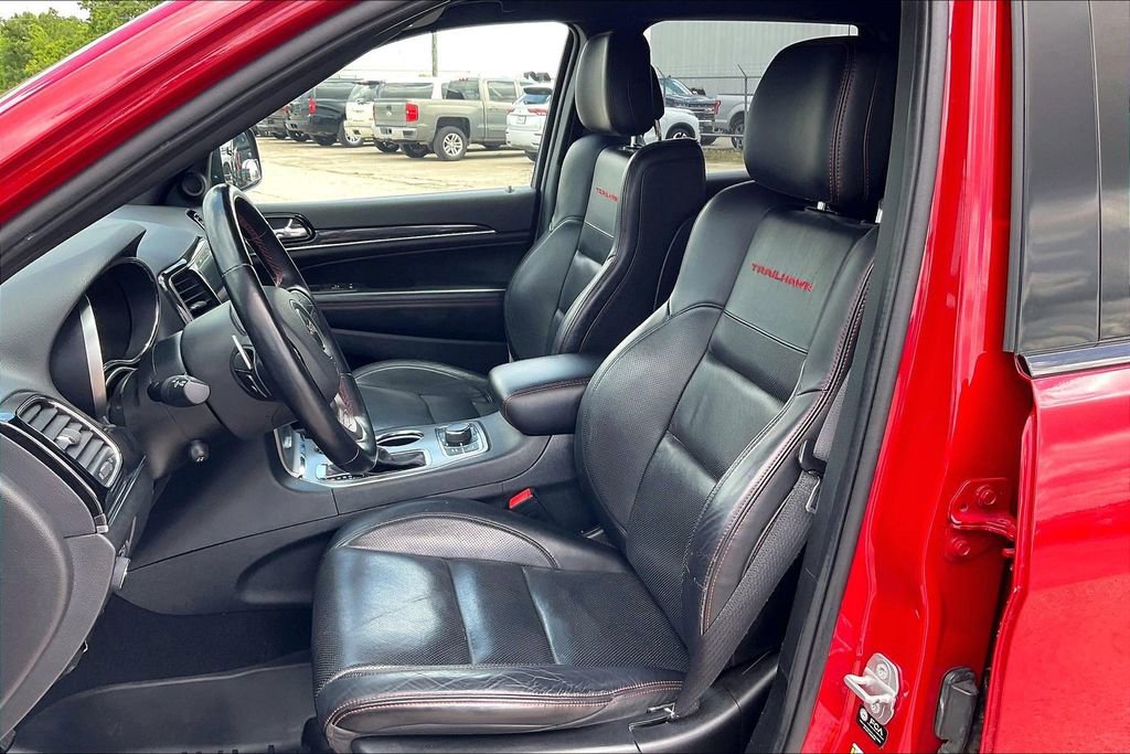 Used 2021 Jeep Grand Cherokee Trailhawk w/ Trailhawk Luxury Group AWD/4WD image 18