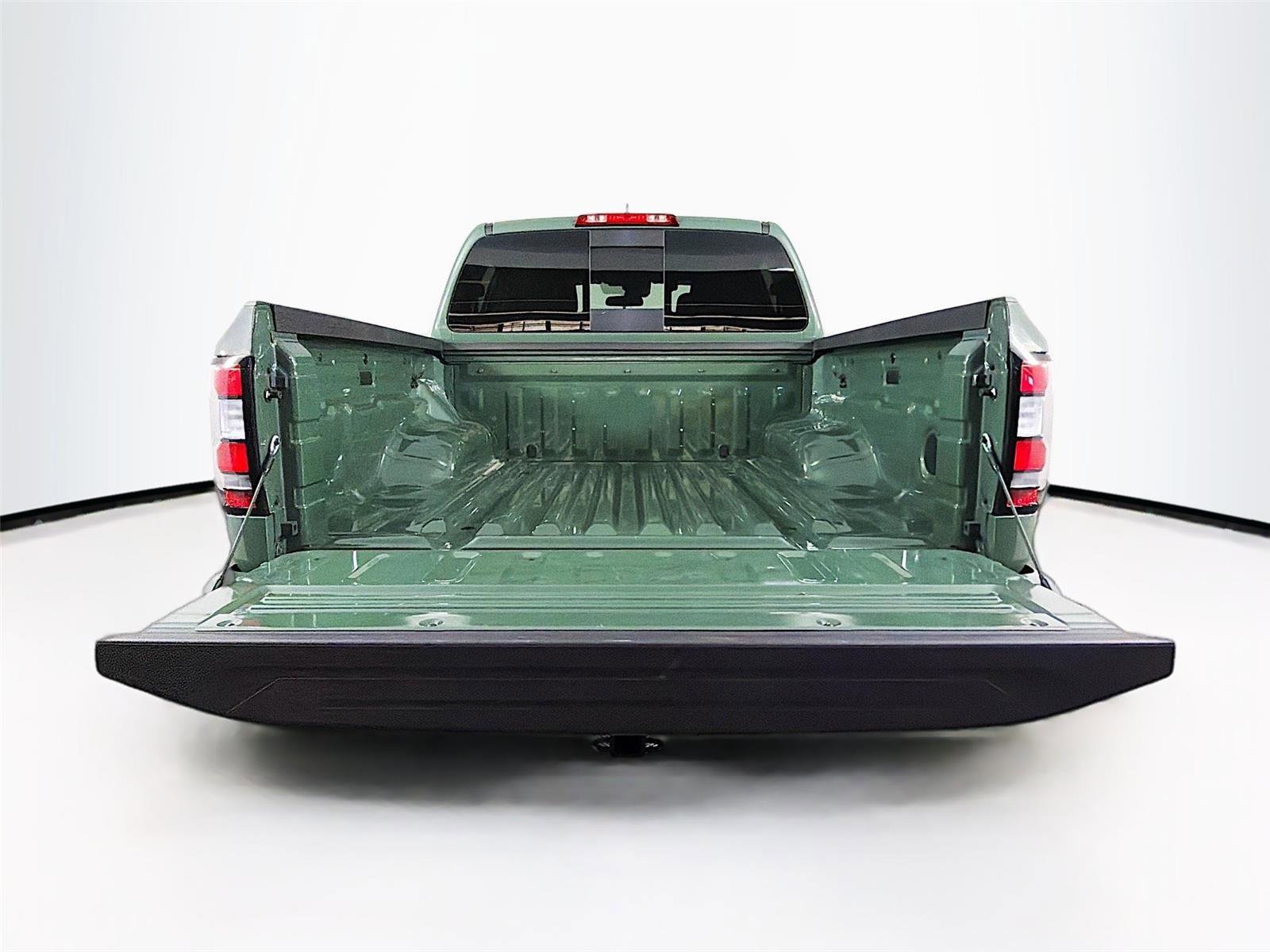 Used 2024 Nissan Frontier PRO-4X w/ Off-Road Protection Package image 24