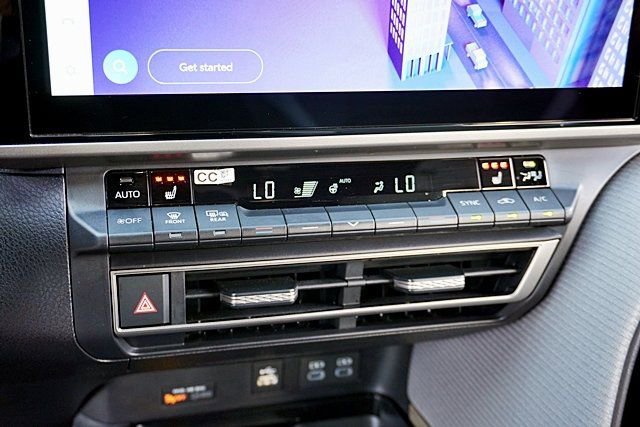 Used 2026 Toyota Camry SE w/ Multimedia Upgrade Package FWD image 27