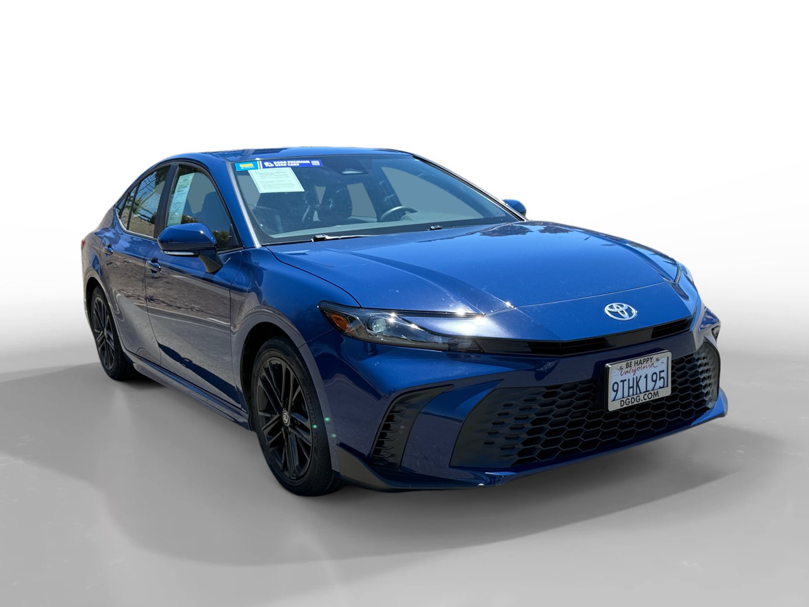 Used 2025 Toyota Camry SE FWD image 7