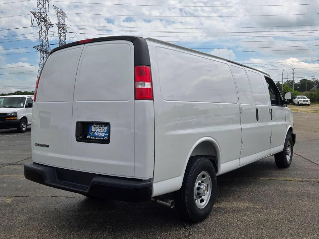 New 2026 Chevrolet Express 2500 Extended w/ Driver Convenience Package RWD image 11