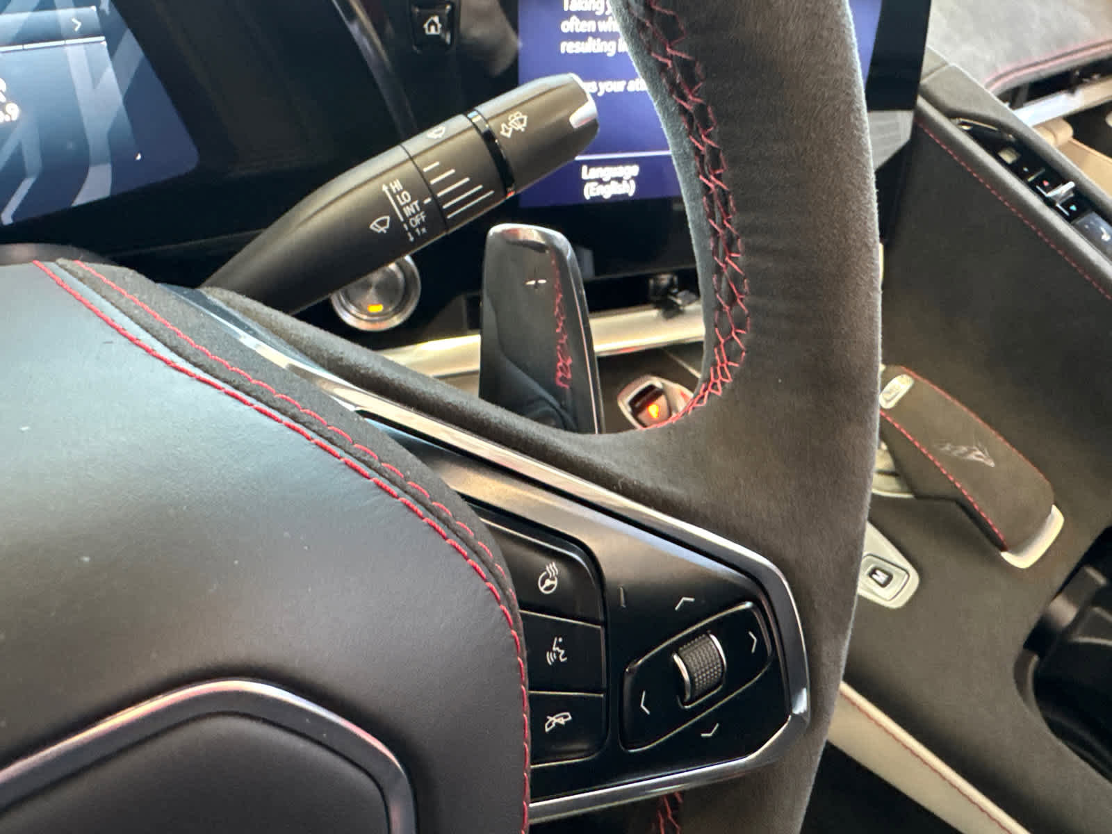 Used 2023 Chevrolet Corvette Stingray Premium Conv w/ Z51 Performance Package image 17