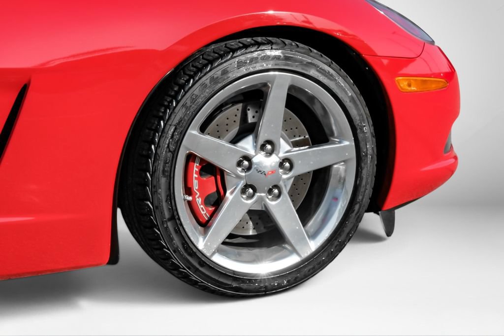 Used 2006 Chevrolet Corvette Convertible w/ Preferred Equipment Group RWD image 38