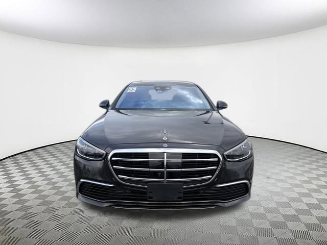 Used 2022 Mercedes-Benz S 580 4MATIC Sedan image 2
