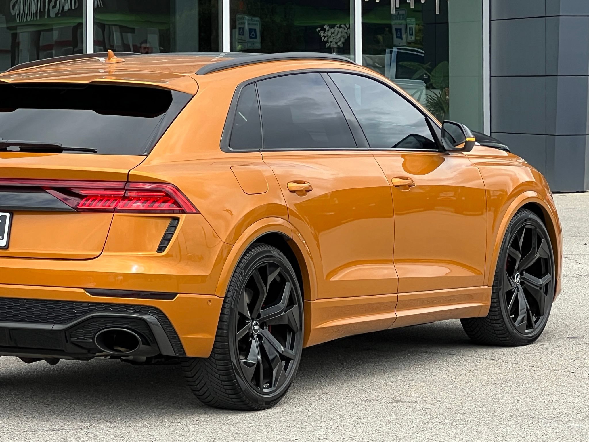 Used 2021 Audi RS Q8 w/ Carbon Optic Package AWD/4WD image 8