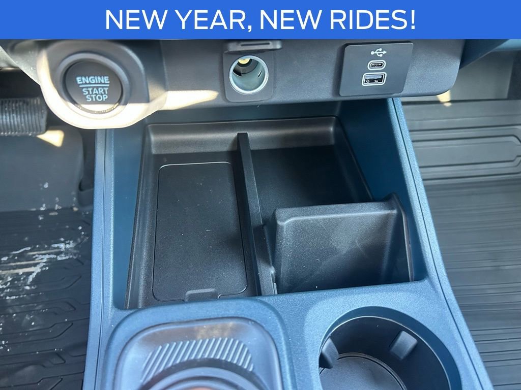 New 2026 Ford Maverick Lariat w/ Black Appearance Package image 32