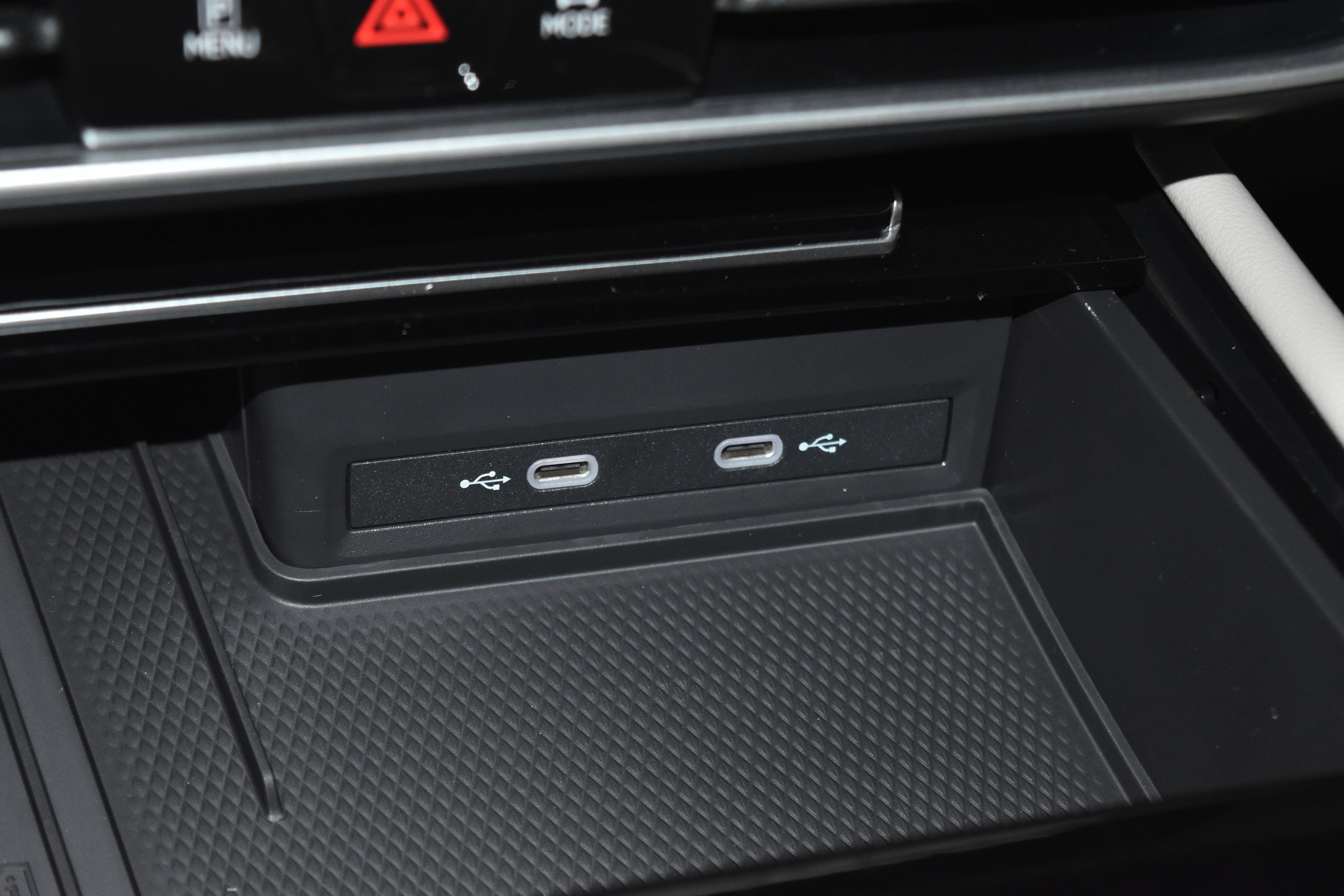 New 2026 Volkswagen Atlas SE image 11