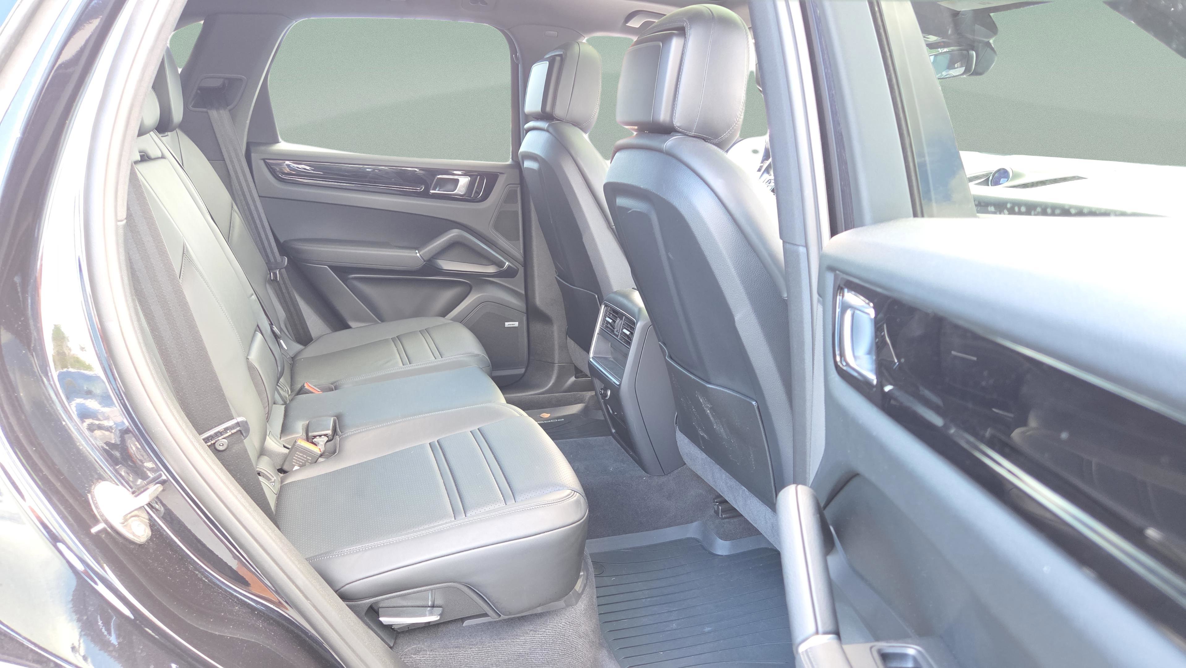 Used 2019 Porsche Cayenne image 17