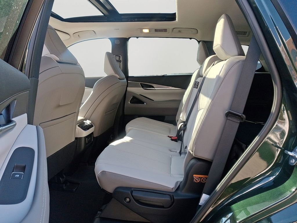 New 2026 INFINITI QX60 Luxe w/ Cargo Package image 5