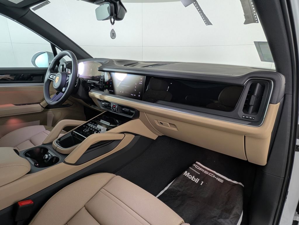 New 2026 Porsche Cayenne image 19