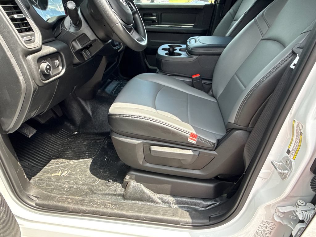 New 2026 RAM 5500 Tradesman AWD/4WD image 10