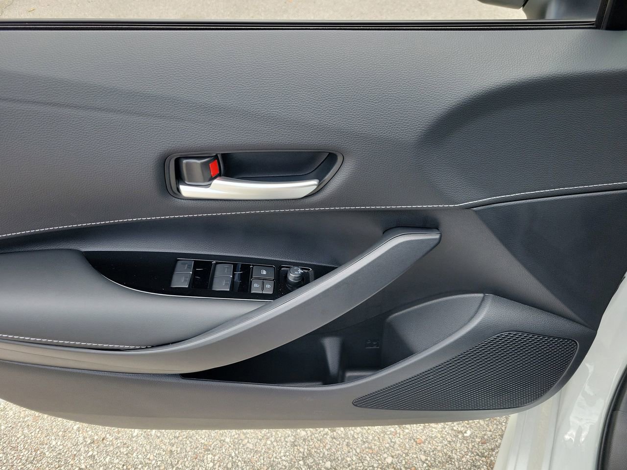 New 2026 Toyota Corolla SE FWD image 13