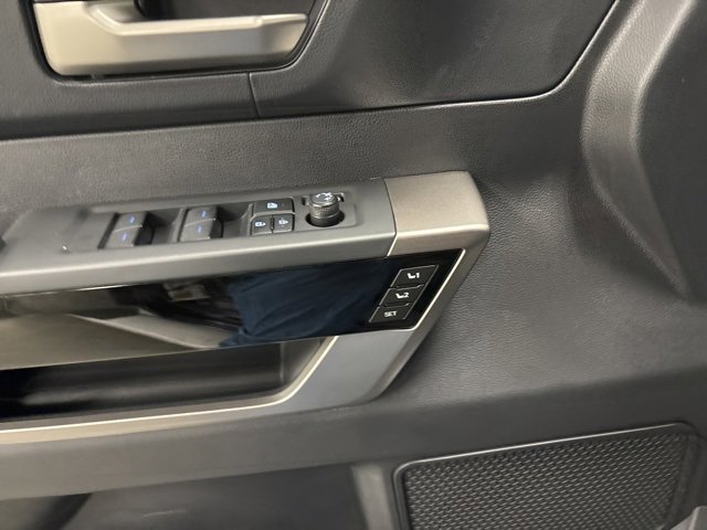 Used 2022 Toyota Tundra Limited image 27