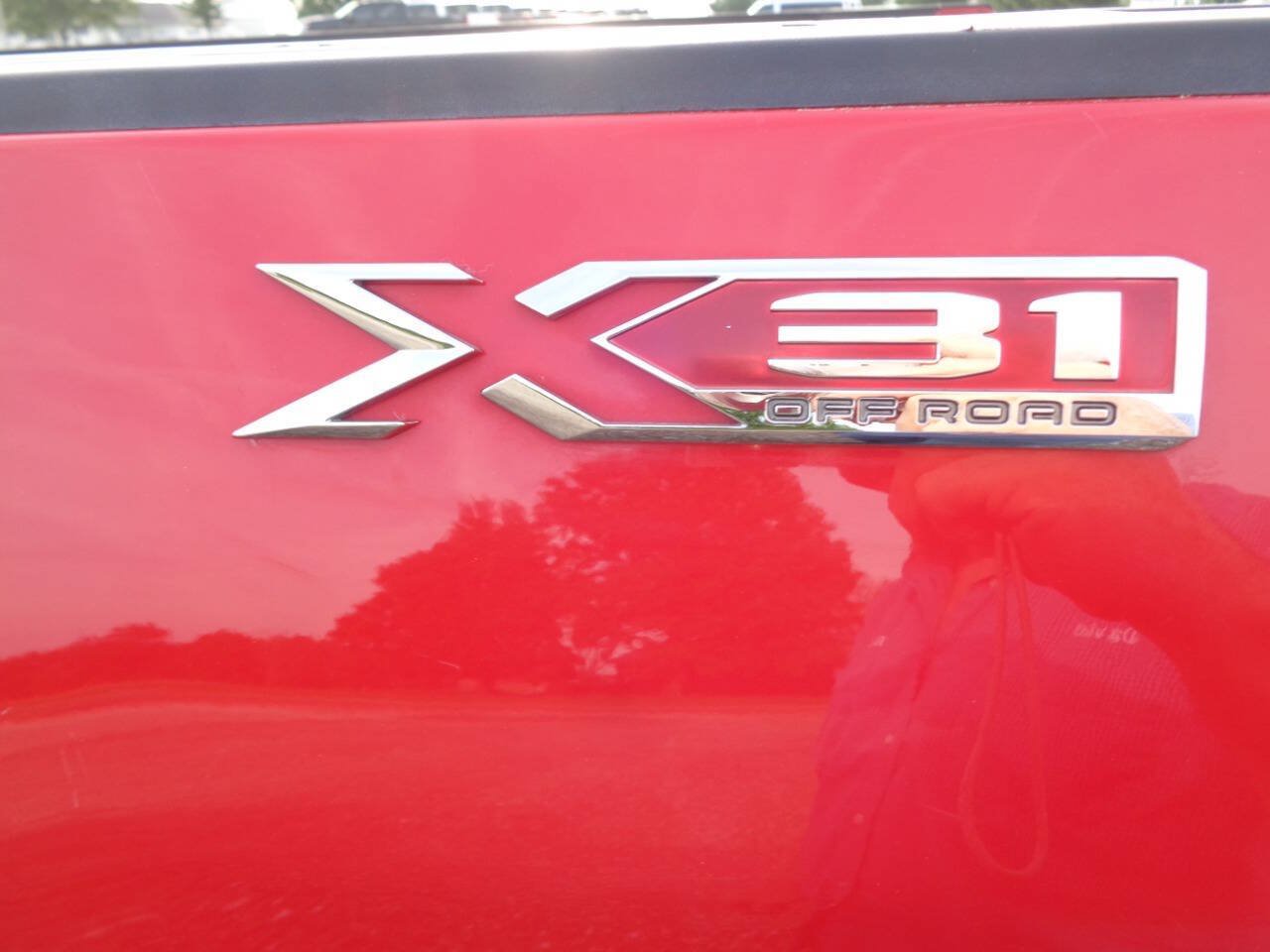 Used 2022 GMC Sierra 3500 SLT w/ SLT Premium Package AWD/4WD image 13