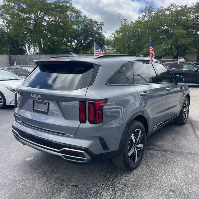 Used 2023 Kia Sorento S w/ Panoramic Sunroof Package image 5