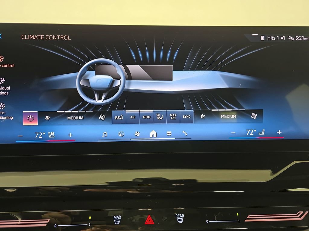 Used 2025 BMW 530i xDrive w/ Premium Package image 27