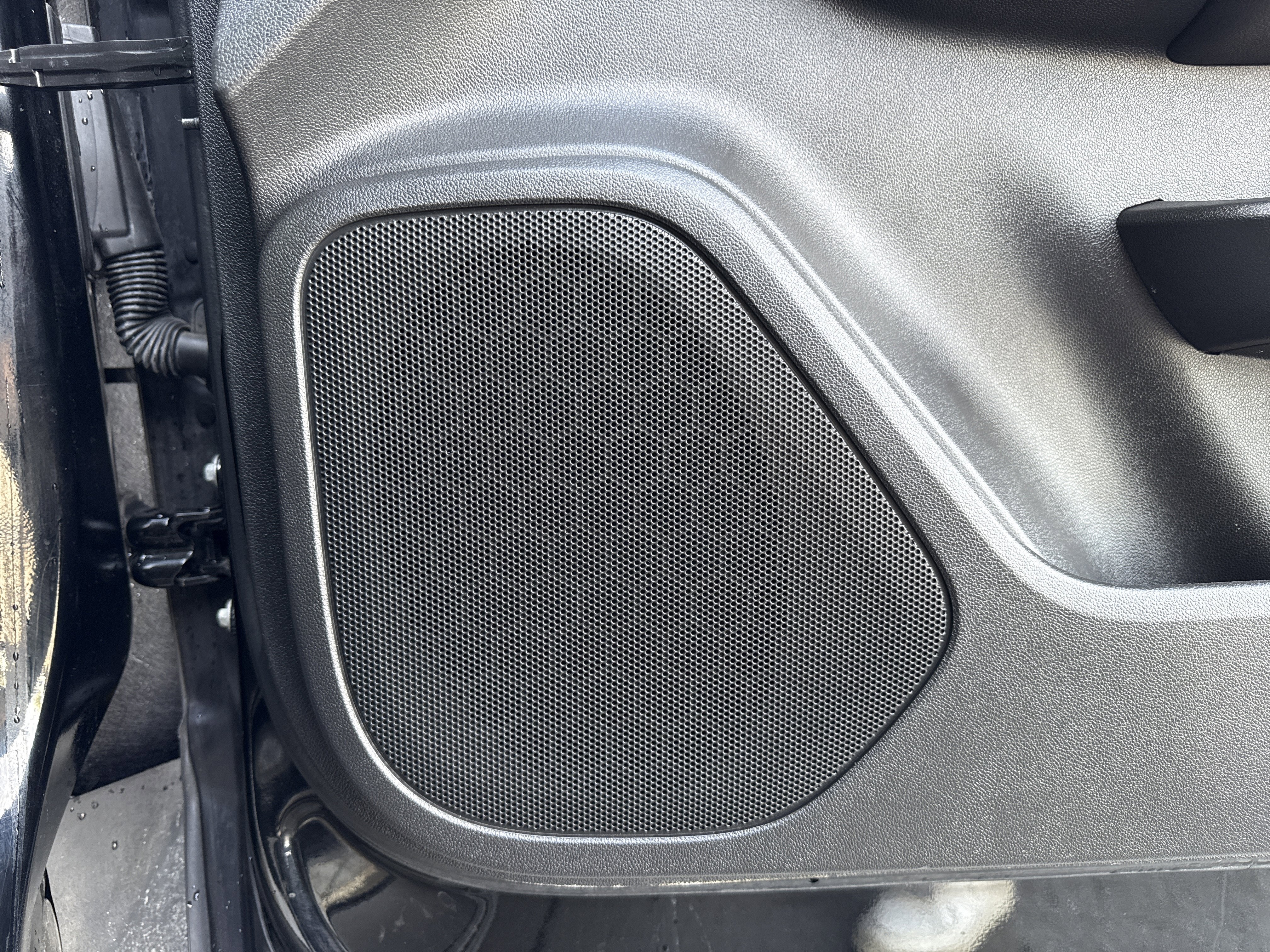 Used 2021 Chevrolet Blazer LT w/ Redline Edition image 39