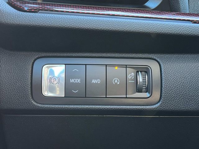 Used 2025 Chevrolet Traverse Z71 w/ Driver Confidence Package image 27