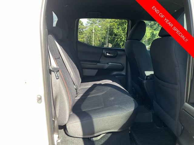 Used 2020 Toyota Tacoma TRD Sport w/ Technology Package image 13