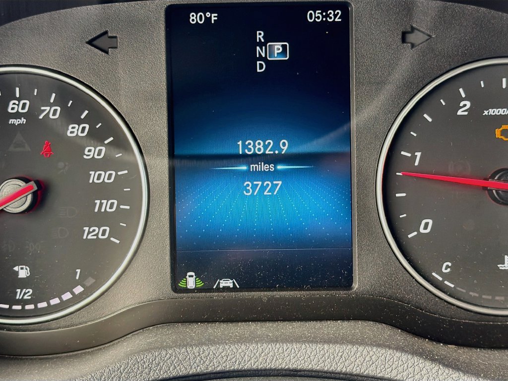Used 2024 Mercedes-Benz Sprinter 2500 image 11