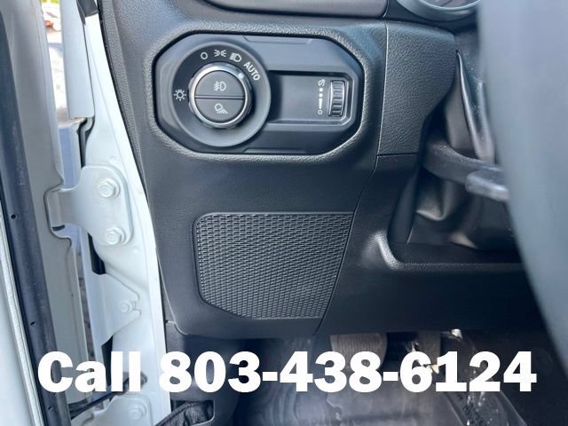 Used 2023 Jeep Gladiator Rubicon w/ LED Lighting Group AWD/4WD image 35