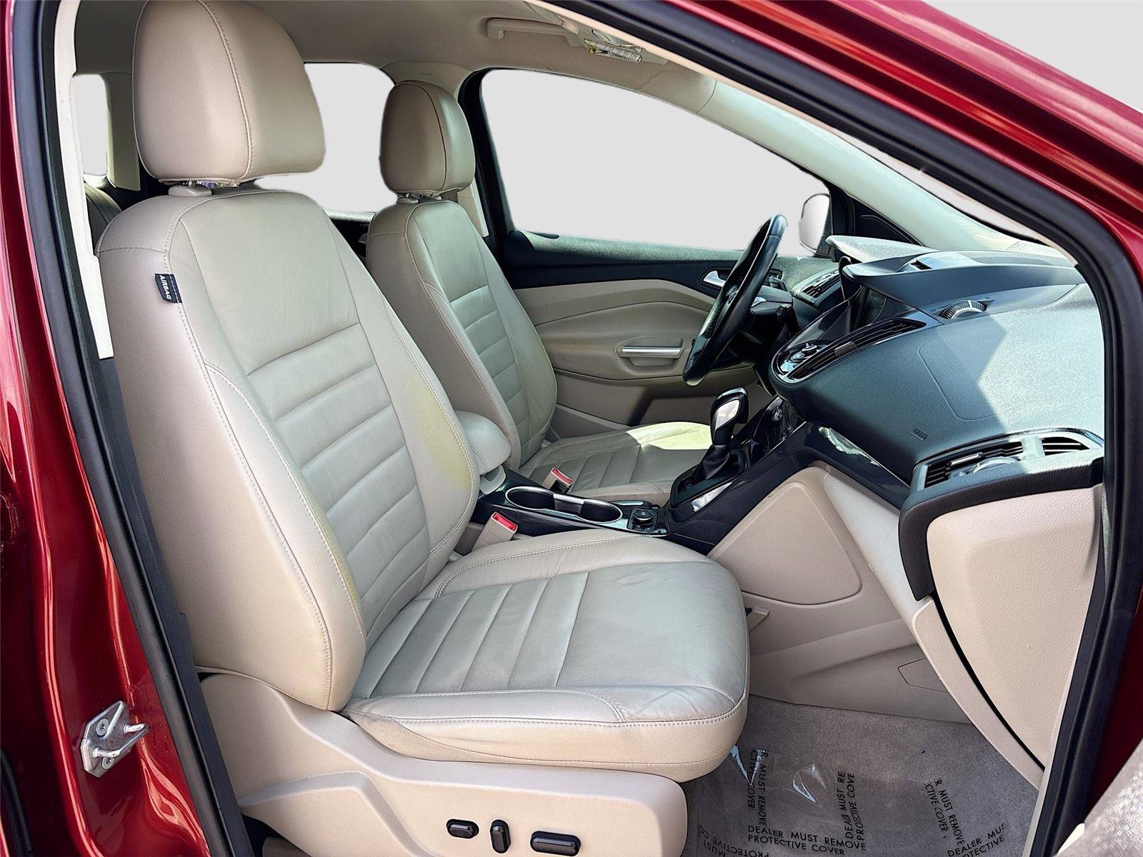 Used 2015 Ford Escape Titanium image 28