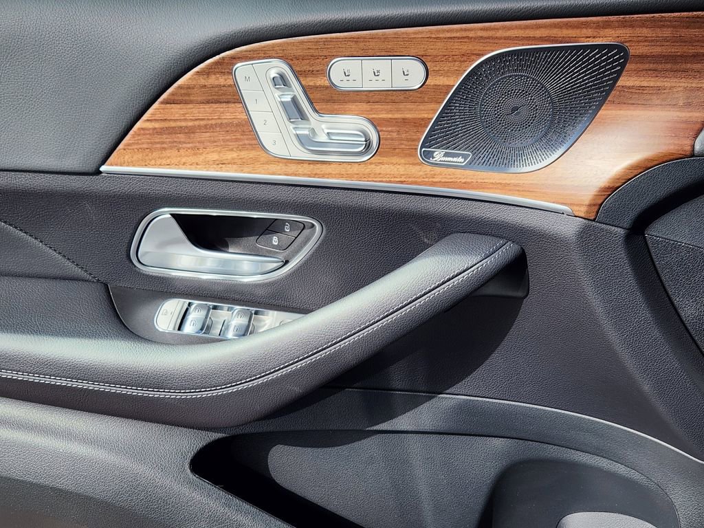 New 2026 Mercedes-Benz GLS 450 4MATIC image 22