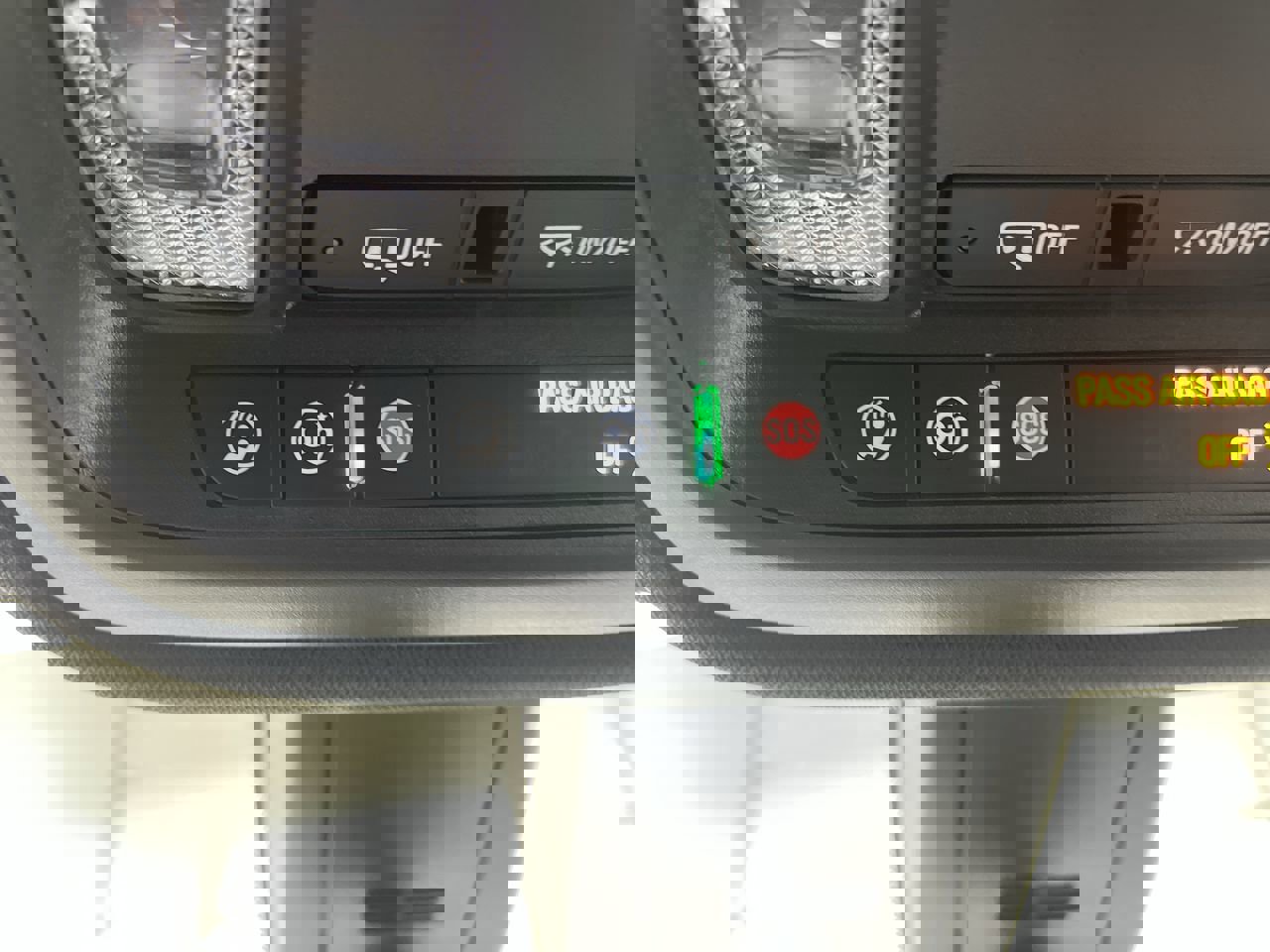 Certified 2024 Chevrolet Traverse LT w/ LPO, Floor Liner Package image 29